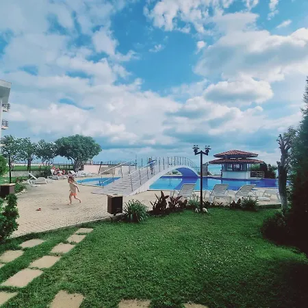 Diamond 阳光海滩